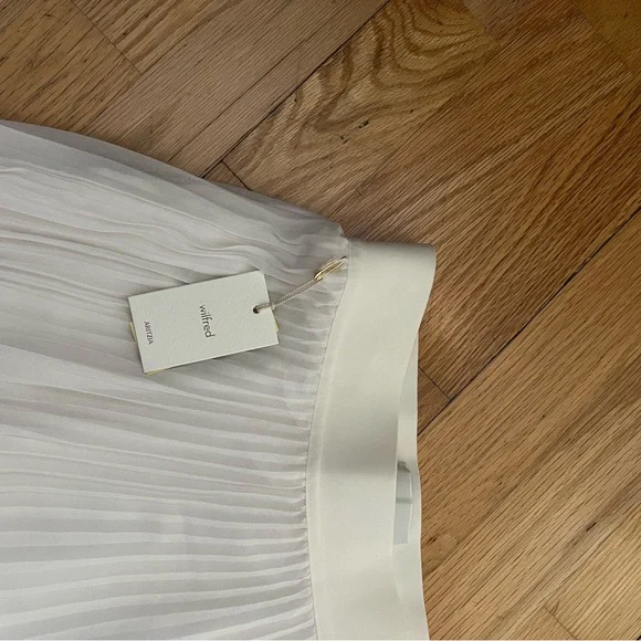 Aritzia Wilfred White A-Line Pleated Skirt - Picture 4 of 6